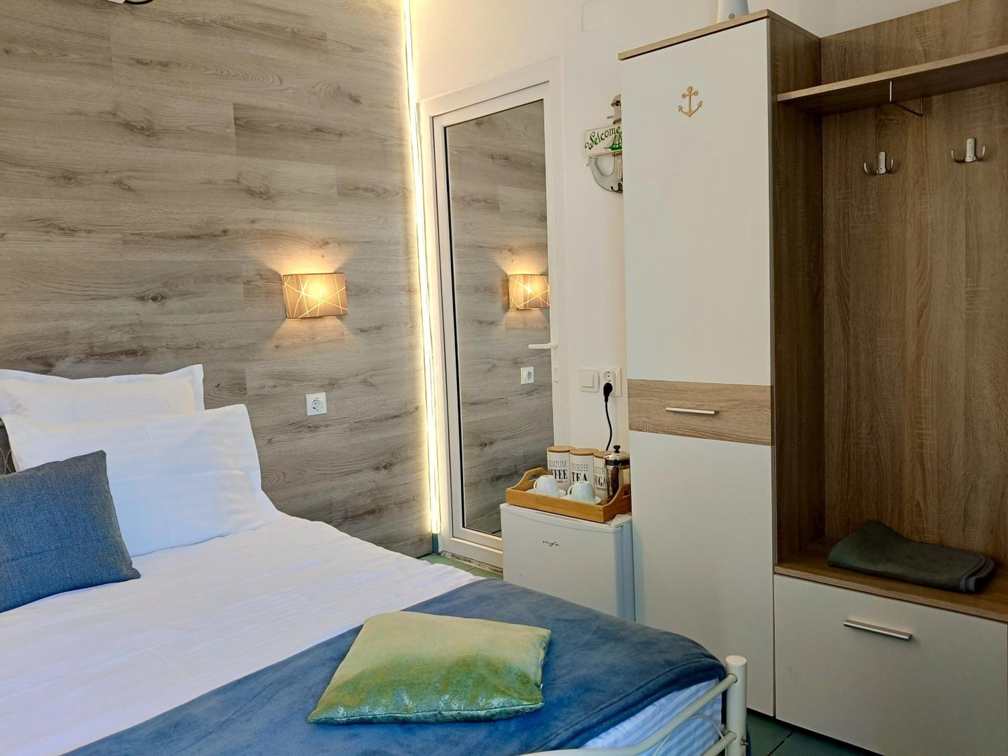 Casa Babica Guesthouse Костинешти Экстерьер фото